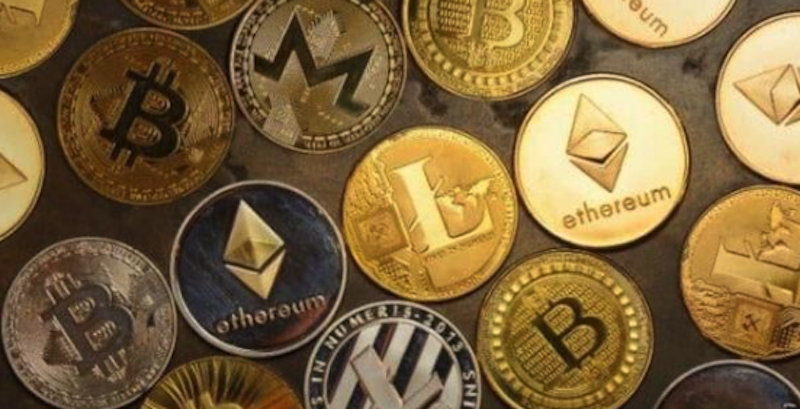 现货比特币（BTC）与以太坊（ETH）ETF在加密市场崩盘后流出7.55亿美元